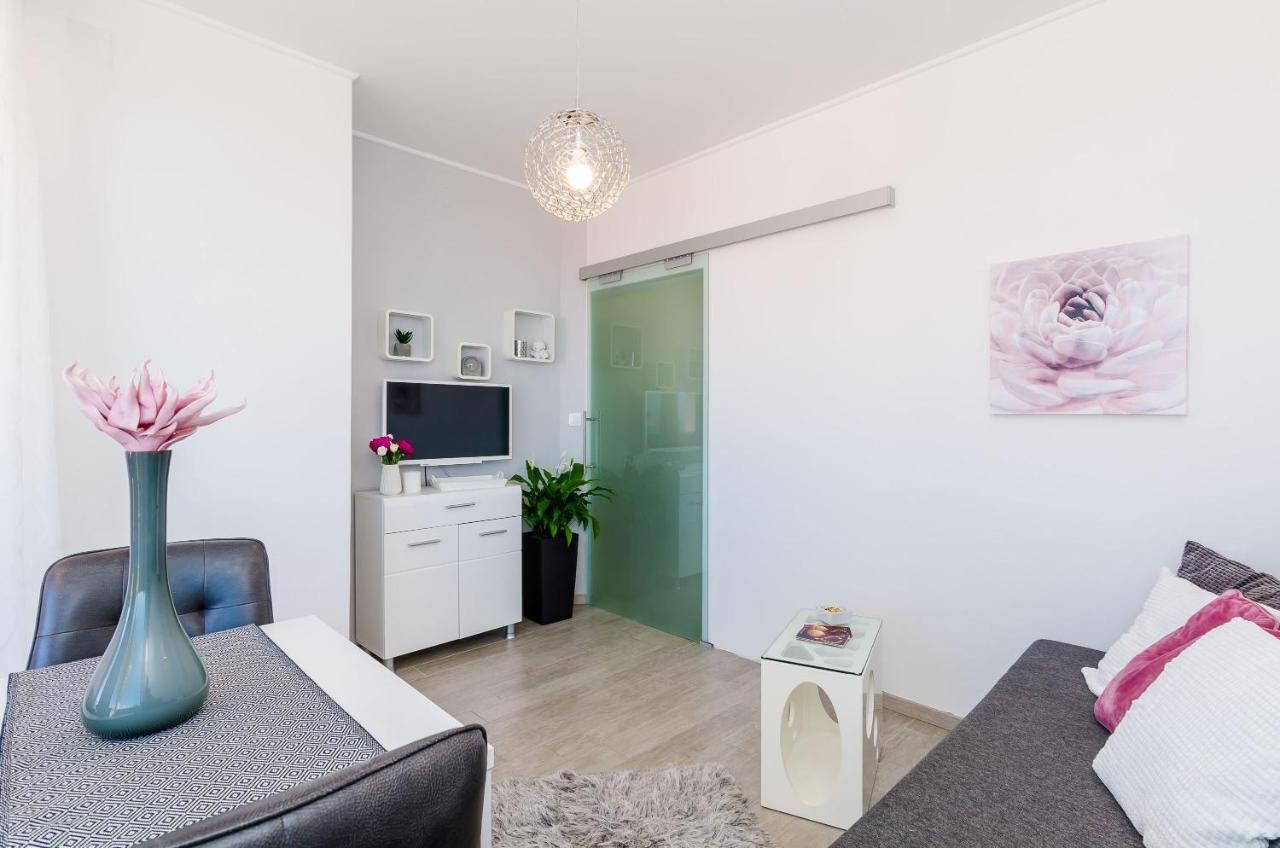 Adriatic Sunny Apartments มลินี ภายนอก รูปภาพ